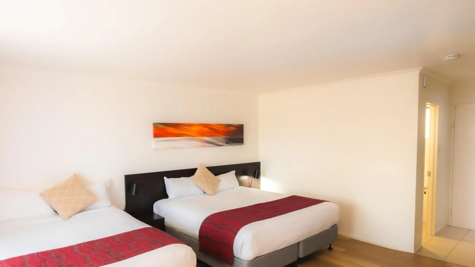 Mercure Таунсвилл 4*,