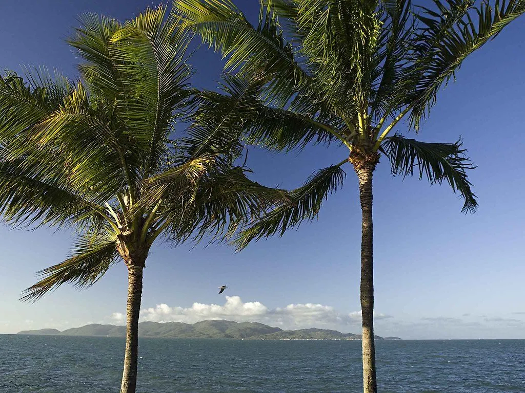 Mercure Townsville 4*,